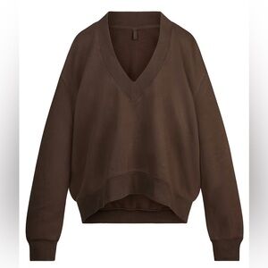 SKIMS Oversized V Neck Pullover (Espresso)